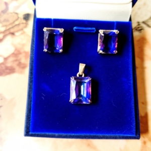 88.Elegant white Gold Plated Pendant Set with American Diamonds & White Glass Stones – Premium Party & Wedding Jewelry